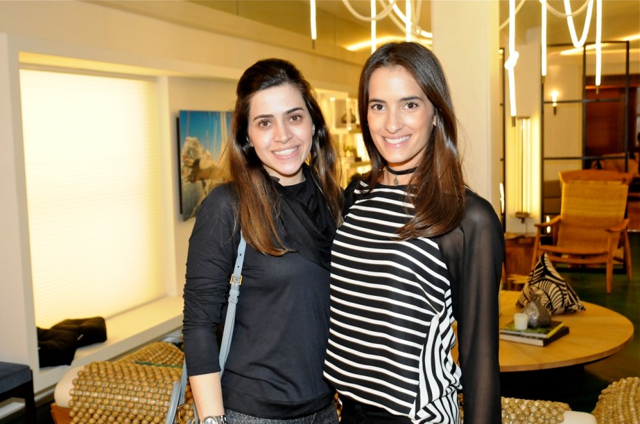 CAMILA VINHA E MARIANA GOMES