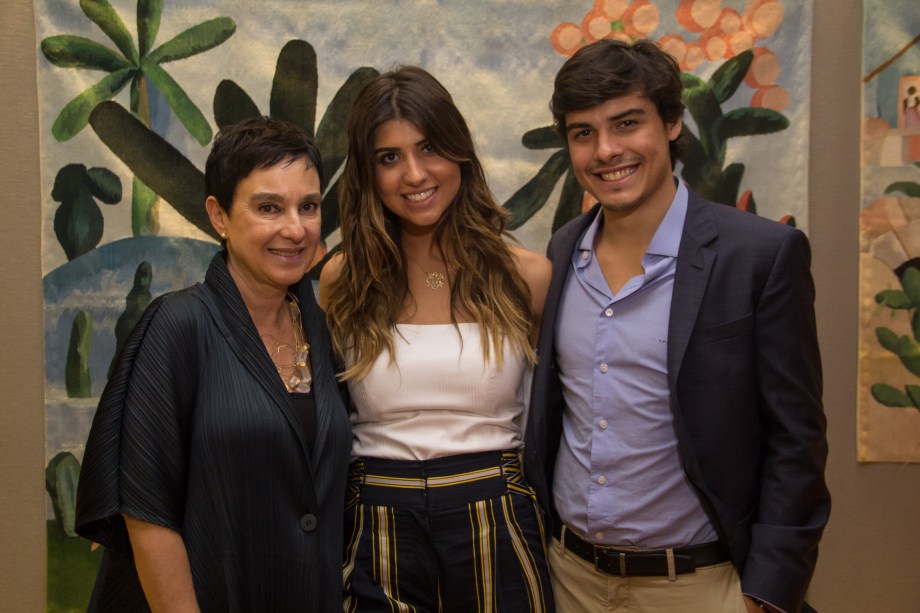 Lívia Pedreira, Francesca Civita e Victor Iglesias