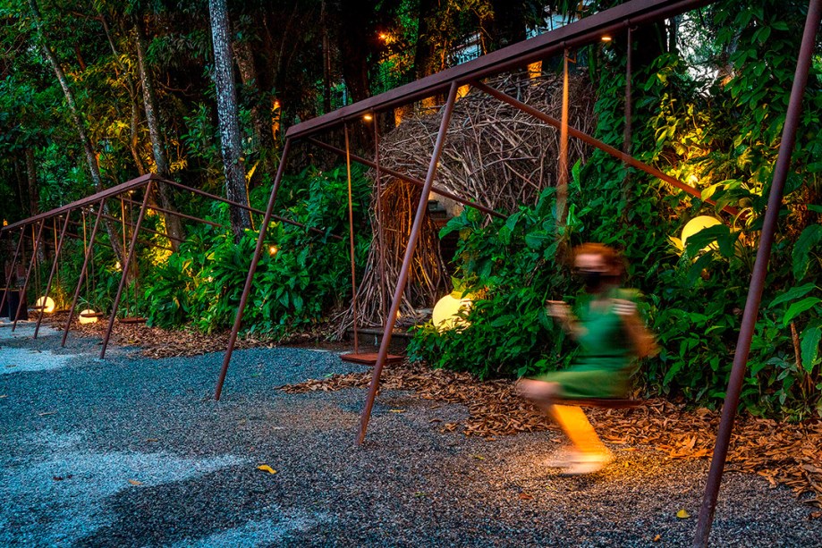 Bel Lobo e Mariana Travassos – No Balanço das Águas. Ambiente da CASACOR Rio de Janeiro 2021.