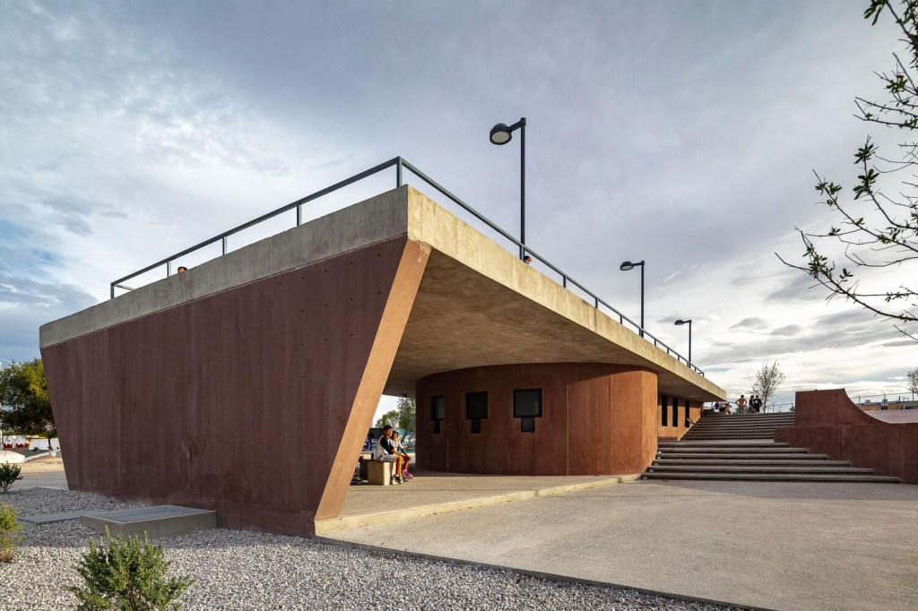 skatepark; méxico; arquitetura; deserto; centro urbano