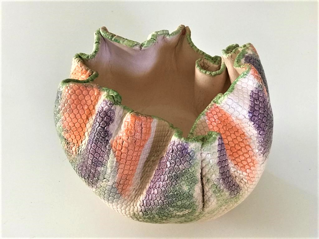 A arte cer&acirc;mica de Regina Guedes.