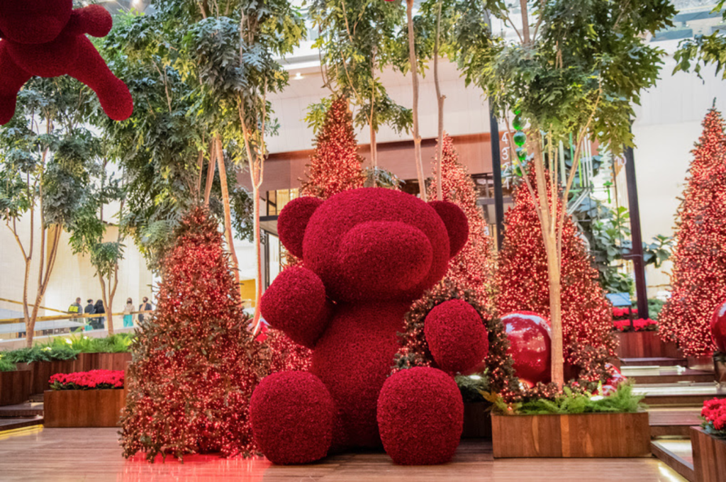 Arvores de Natal e Decoração no Shopping Iguatemi São Paulo e decoração de Natal do assinatura de Jeff Leatham.