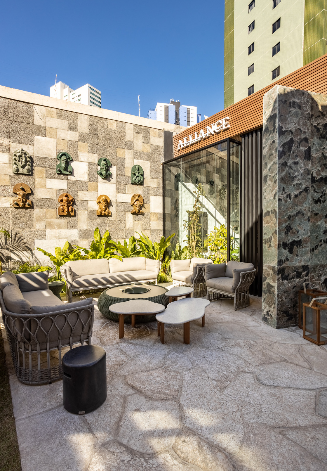 Rebeca Cavalcanti e Pablo Maximo - Caf&eacute; Terr&aacute;rio. Projeto da CASACOR Para&iacute;ba 2023.