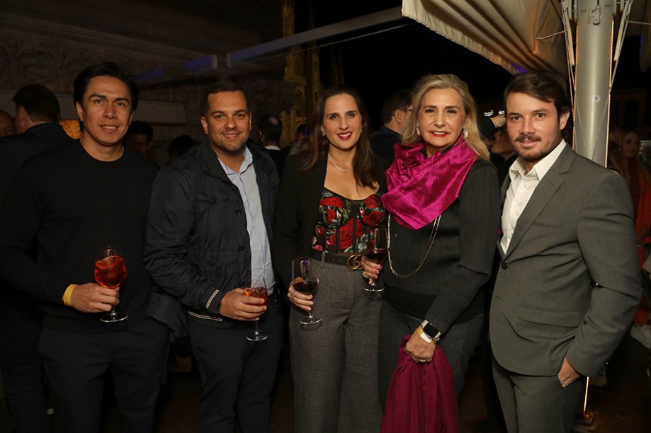 Marcus Vinícius, David Silveira , Luiza Otosh, Ione Fiuza e André Secchin